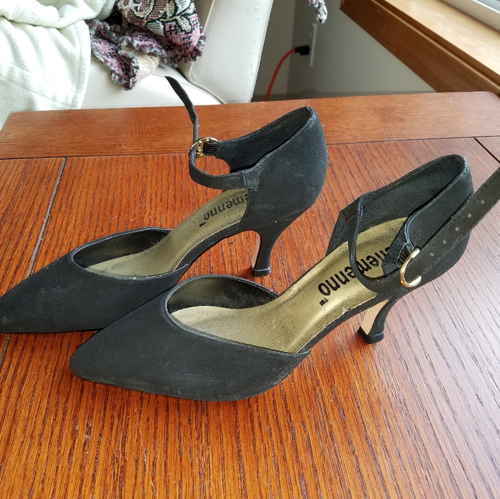 Vintage black heels